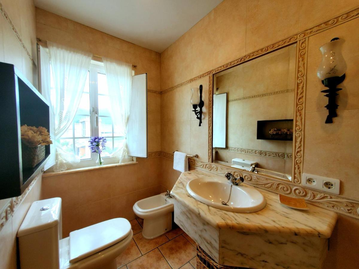 Apartamentos Turisticos Rosa Ribadeo Dış mekan fotoğraf