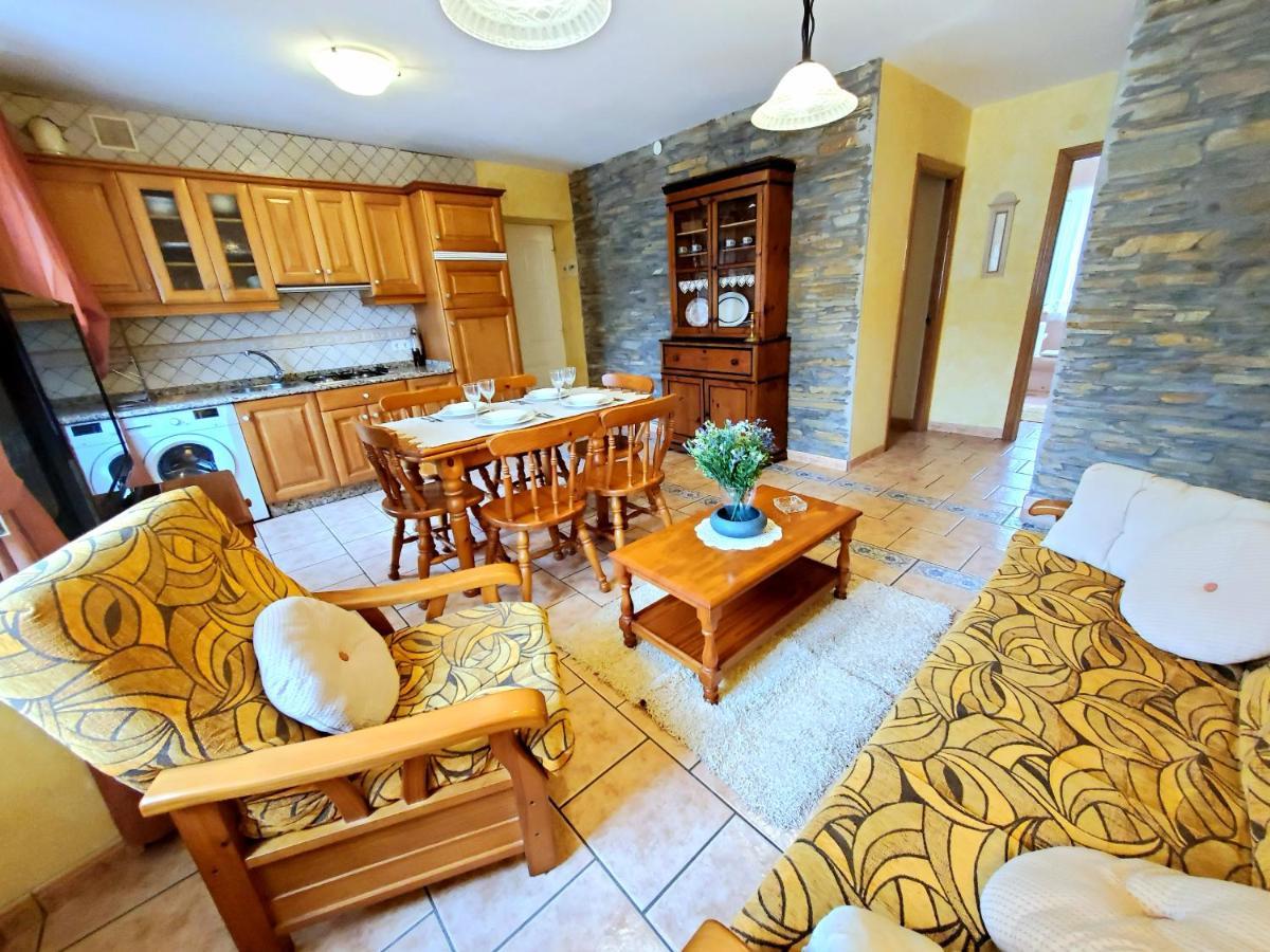 Apartamentos Turisticos Rosa Ribadeo Dış mekan fotoğraf