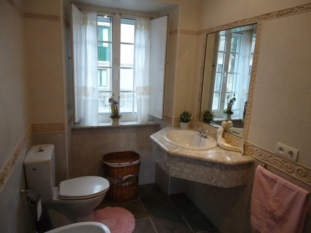 Apartamentos Turisticos Rosa Ribadeo Dış mekan fotoğraf